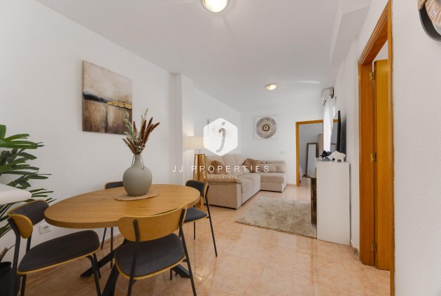 Tweedehands - Appartement / flat -
Torrevieja - Centro