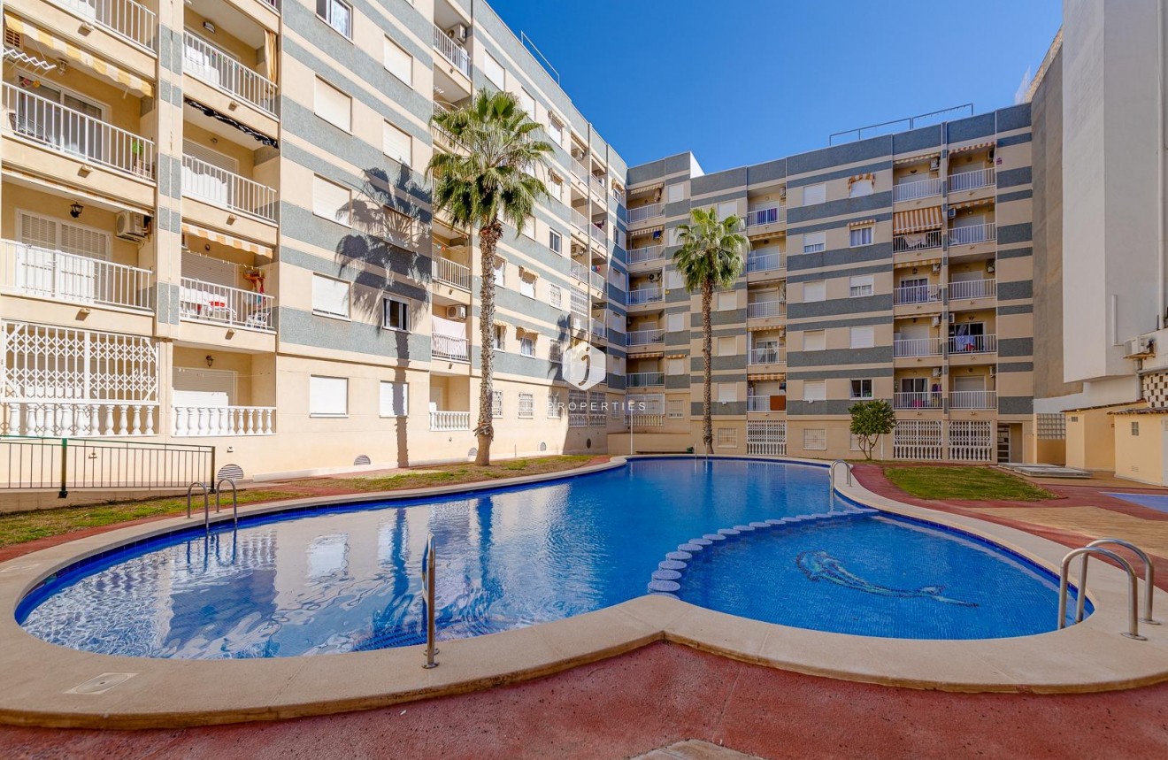 Tweedehands - Appartement / flat -
Torrevieja - Centro