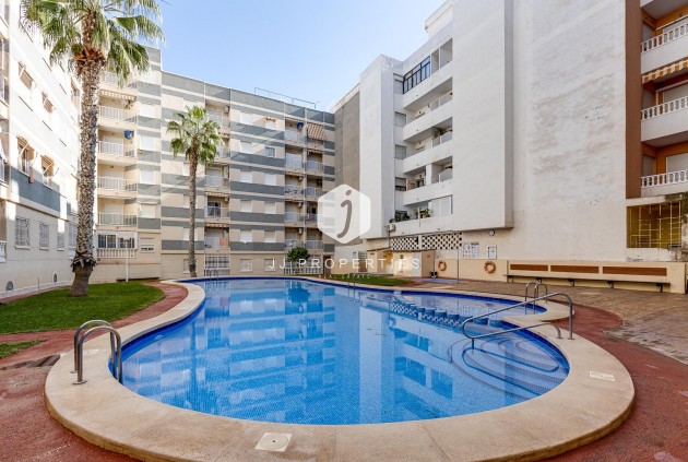 Tweedehands - Appartement / flat -
Torrevieja - Centro