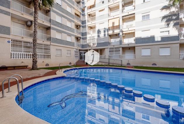 Tweedehands - Appartement / flat -
Torrevieja - Centro