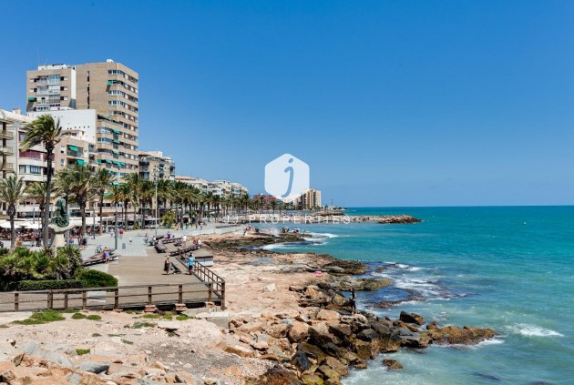 Tweedehands - Appartement / flat -
Torrevieja - Centro