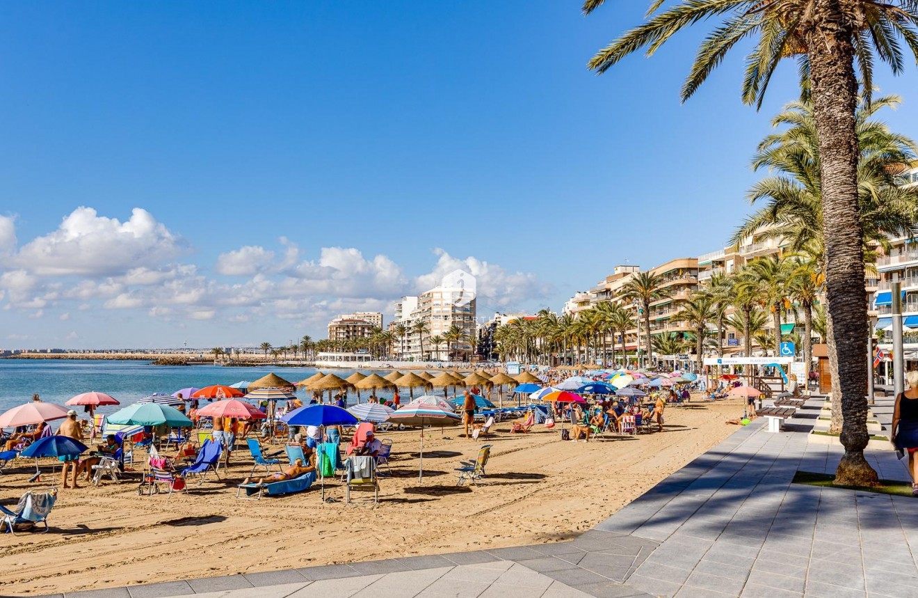 Tweedehands - Appartement / flat -
Torrevieja - Centro