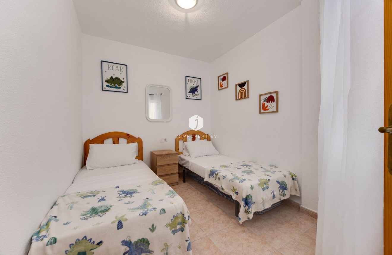 Tweedehands - Appartement / flat -
Torrevieja - Centro