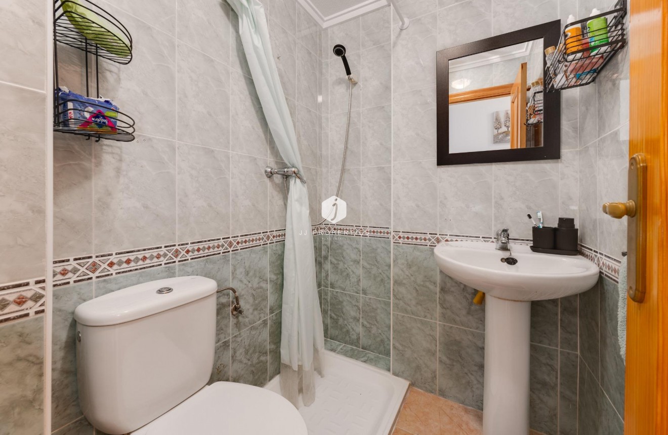 Tweedehands - Appartement / flat -
Torrevieja - Centro