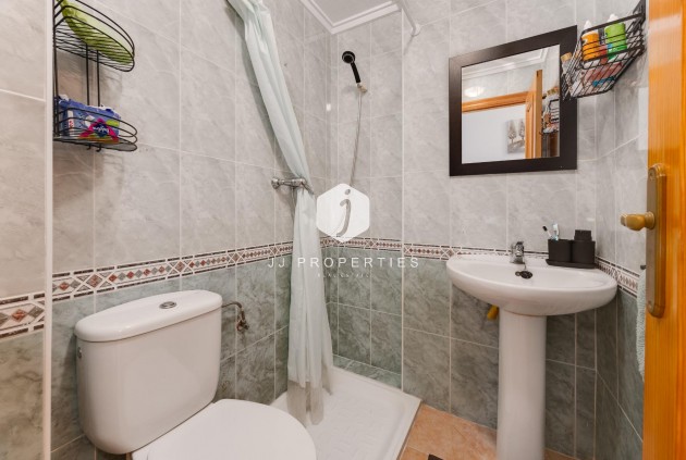 Tweedehands - Appartement / flat -
Torrevieja - Centro