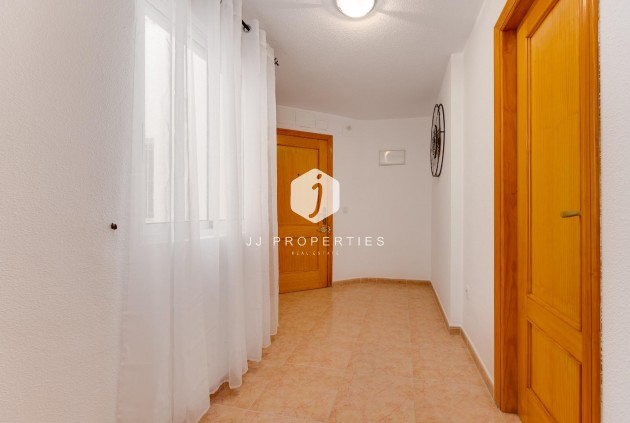 Tweedehands - Appartement / flat -
Torrevieja - Centro