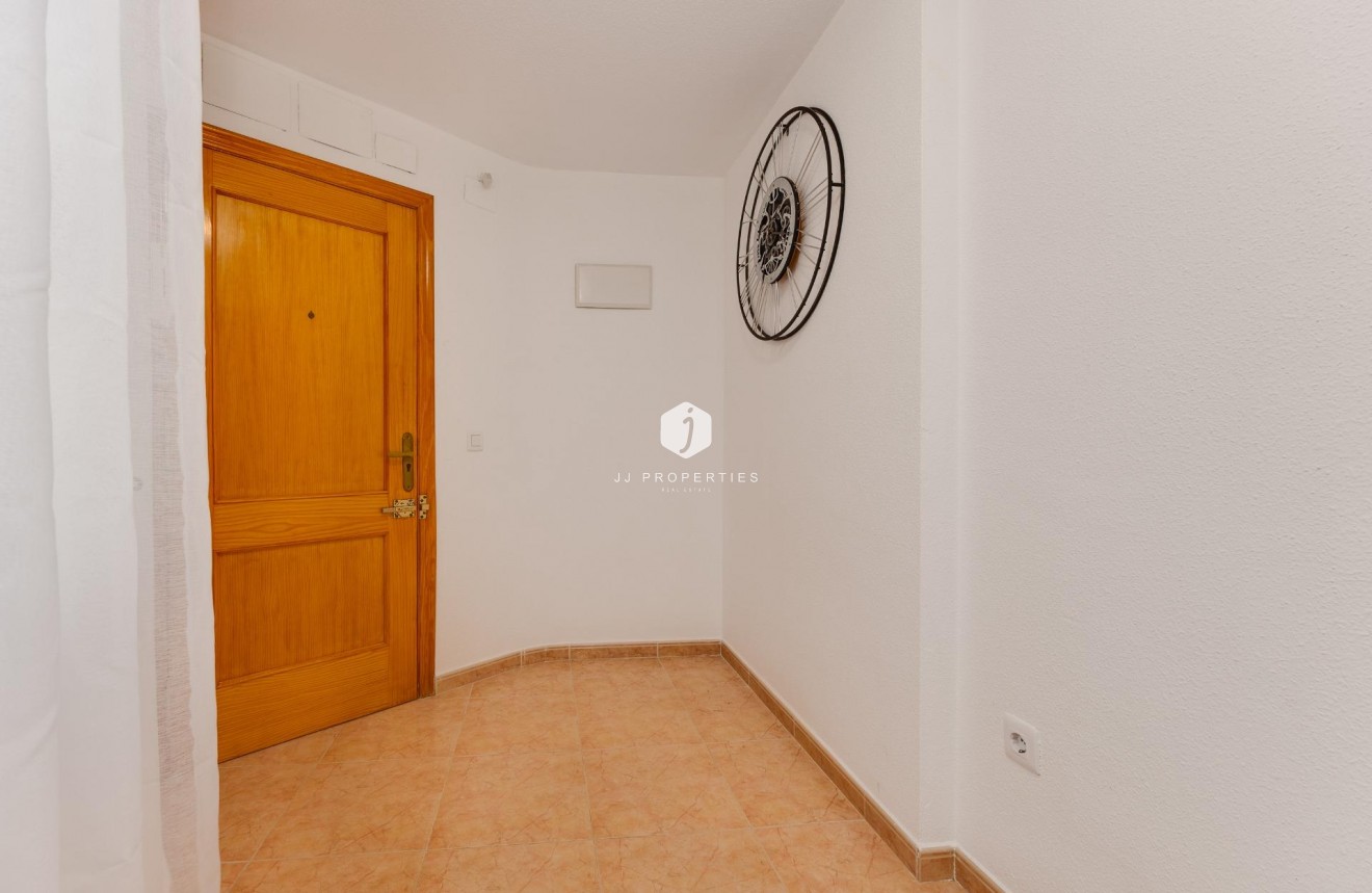 Tweedehands - Appartement / flat -
Torrevieja - Centro