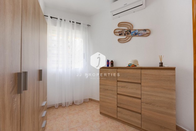 Tweedehands - Appartement / flat -
Torrevieja - Centro