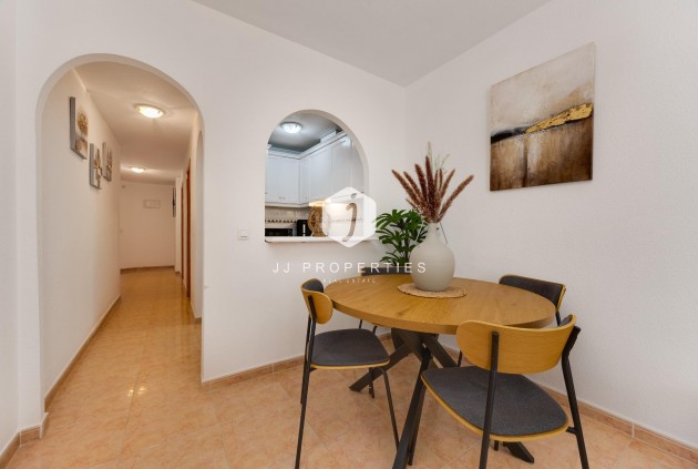 Tweedehands - Appartement / flat -
Torrevieja - Centro