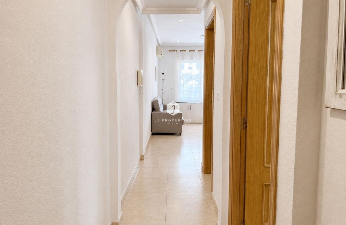 Aus zweiter Hand - Wohnung -
Torrevieja - Playa del Cura