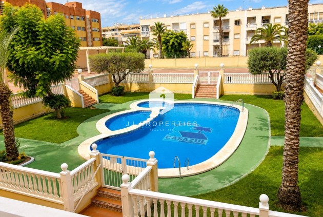 Aus zweiter Hand - Wohnung -
Torrevieja - Playa del Cura