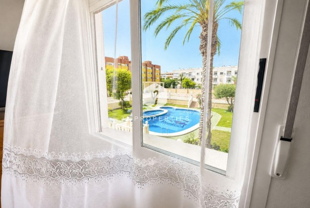 Aus zweiter Hand - Wohnung -
Torrevieja - Playa del Cura