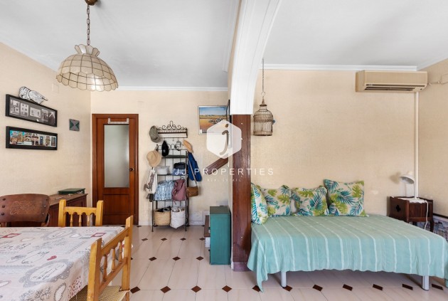 Aus zweiter Hand - Chalet -
La Mata - Costa Blanca