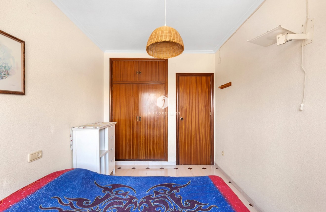 Aus zweiter Hand - Chalet -
La Mata - Costa Blanca