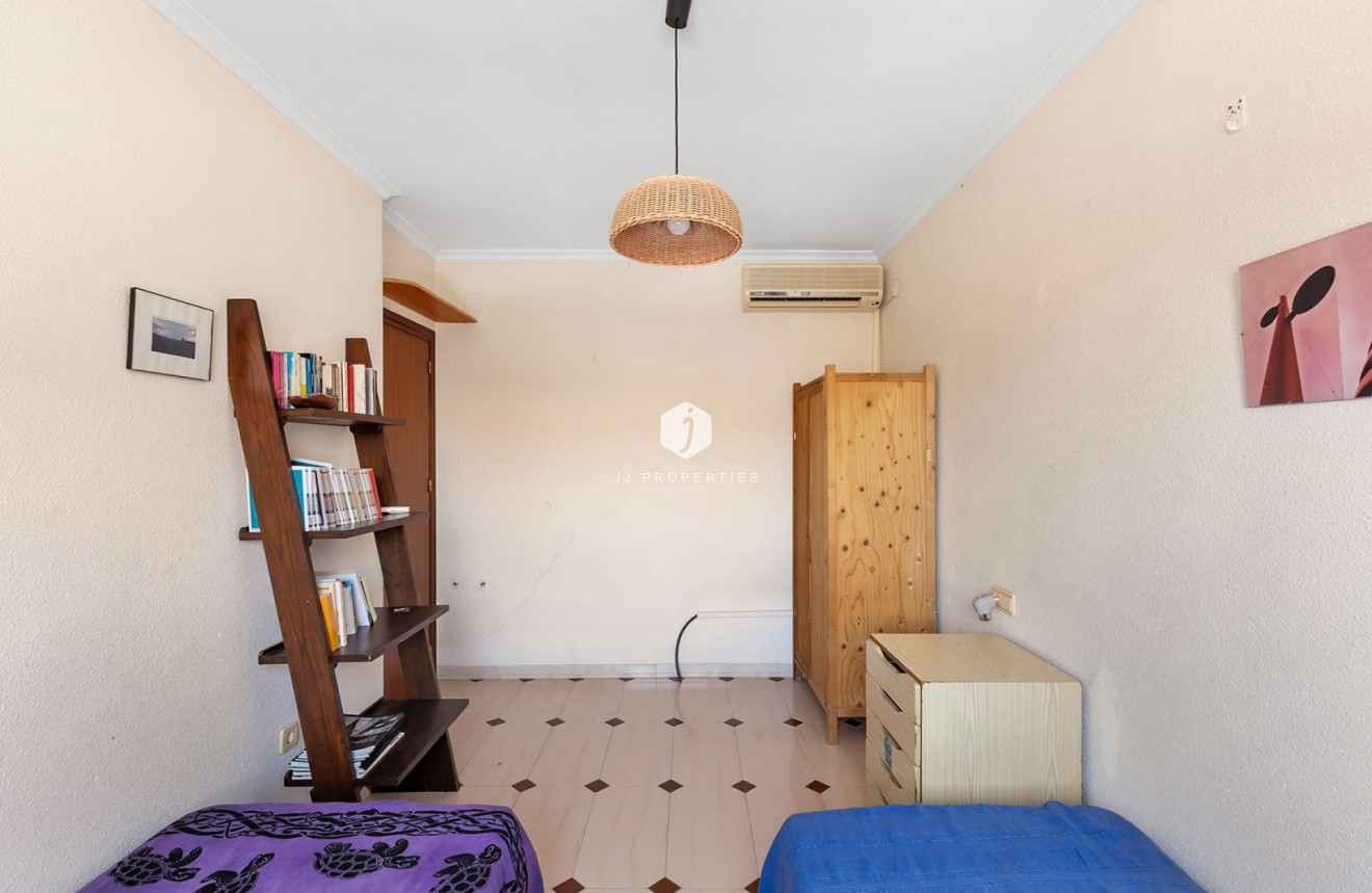 Aus zweiter Hand - Chalet -
La Mata - Costa Blanca