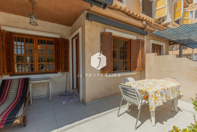 Aus zweiter Hand - Chalet -
La Mata - Costa Blanca
