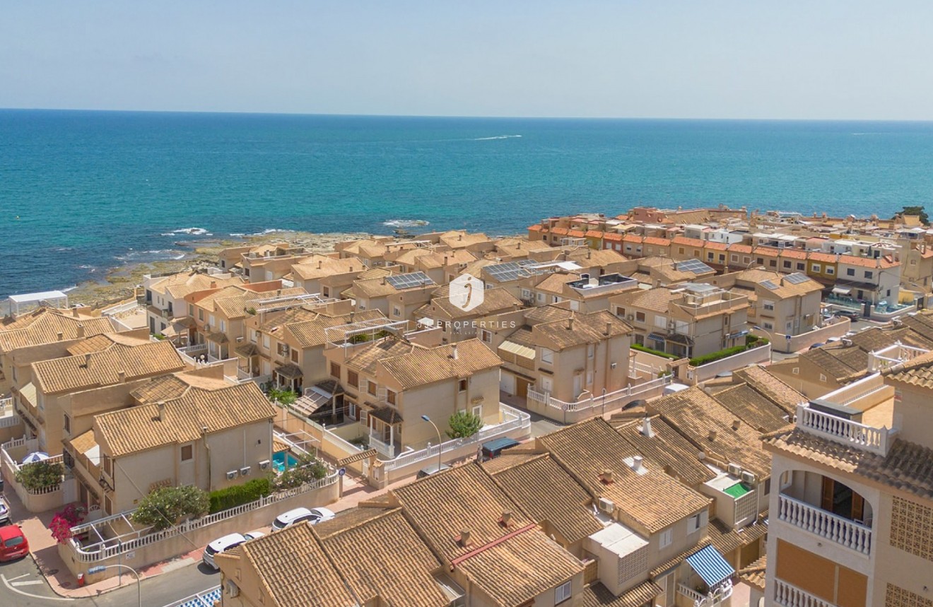Aus zweiter Hand - Chalet -
La Mata - Costa Blanca