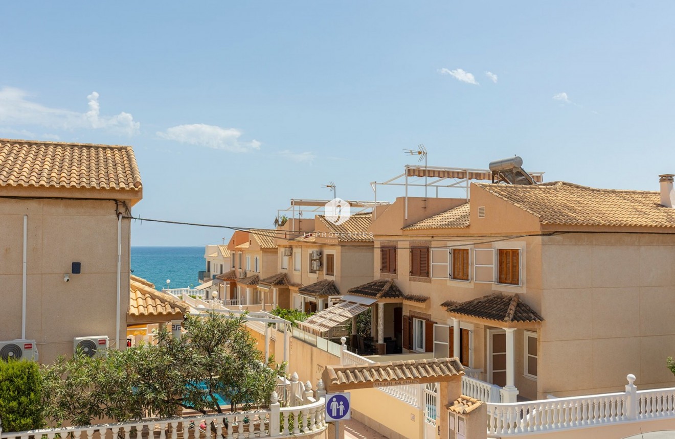 Aus zweiter Hand - Chalet -
La Mata - Costa Blanca