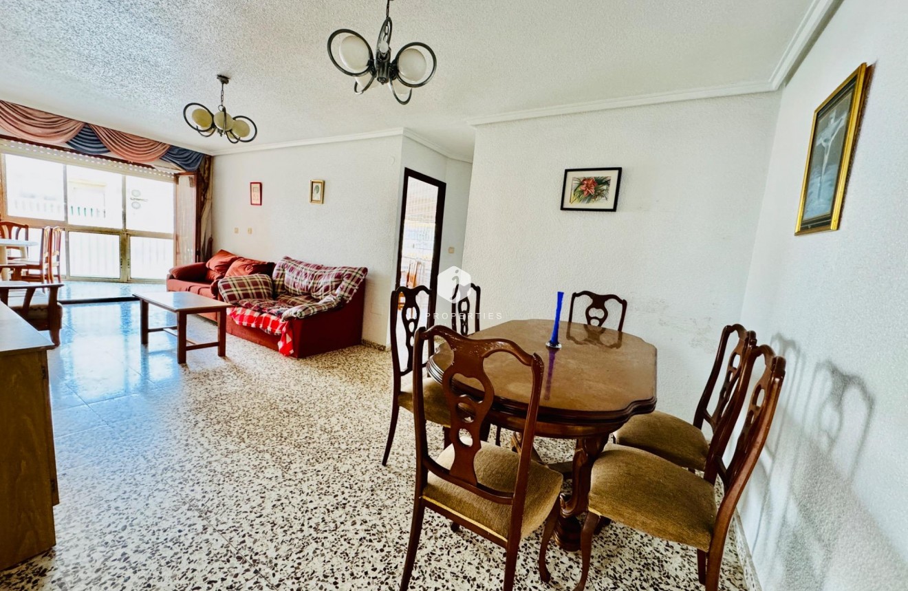 Tweedehands - Appartement / flat -
Torrevieja - Acequion