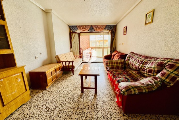 Tweedehands - Appartement / flat -
Torrevieja - Acequion