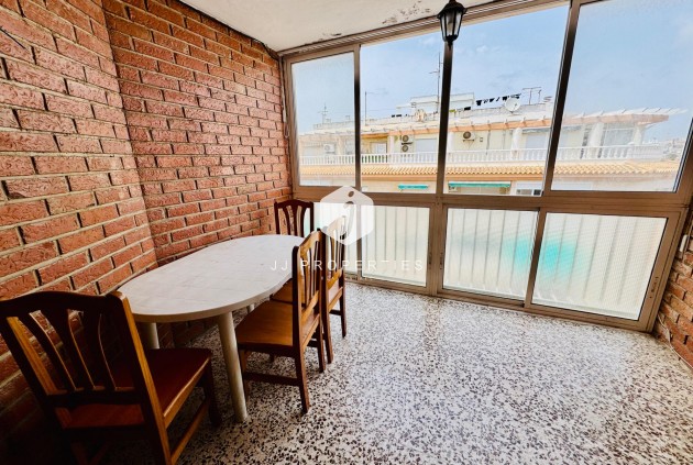 Tweedehands - Appartement / flat -
Torrevieja - Acequion