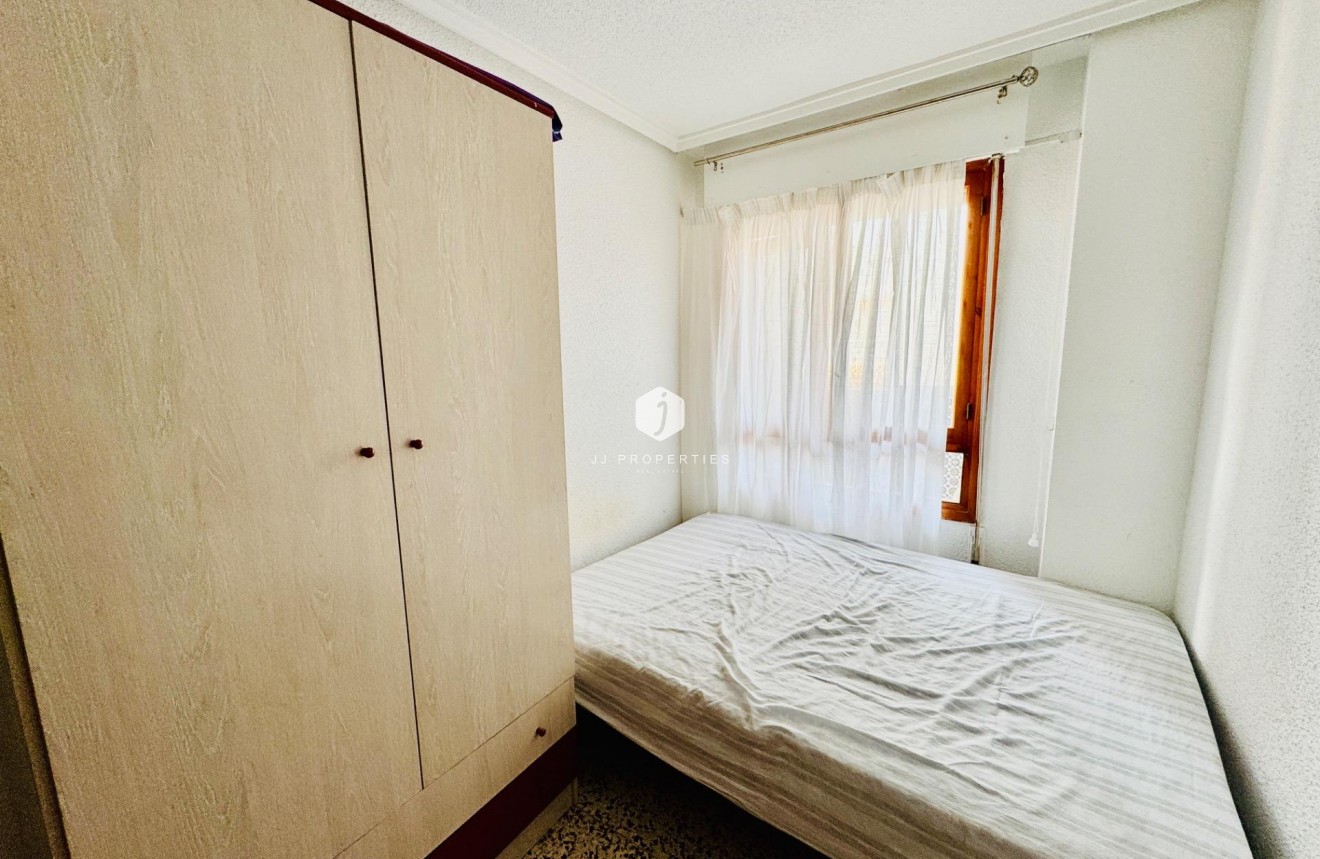 Tweedehands - Appartement / flat -
Torrevieja - Acequion