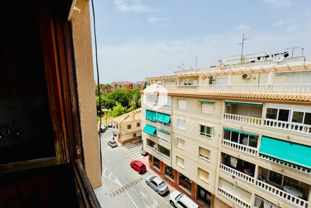 Tweedehands - Appartement / flat -
Torrevieja - Acequion
