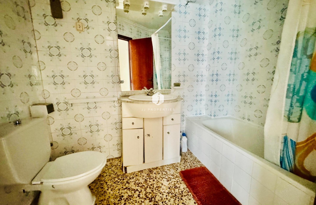 Tweedehands - Appartement / flat -
Torrevieja - Acequion