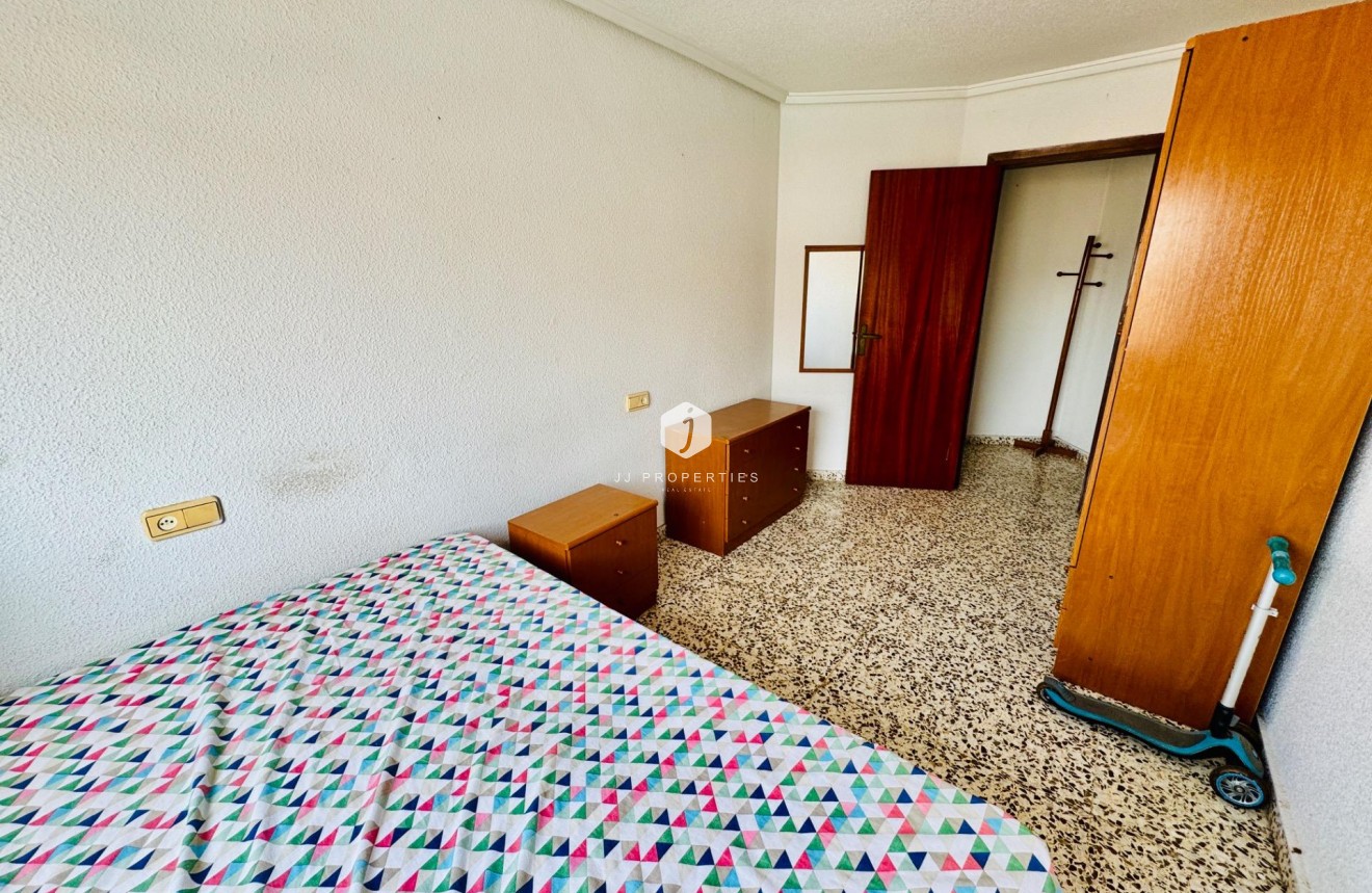 Tweedehands - Appartement / flat -
Torrevieja - Acequion