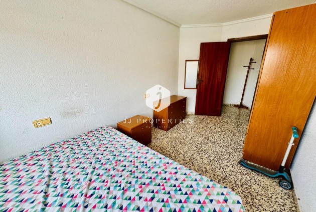 Tweedehands - Appartement / flat -
Torrevieja - Acequion
