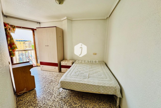 Tweedehands - Appartement / flat -
Torrevieja - Acequion