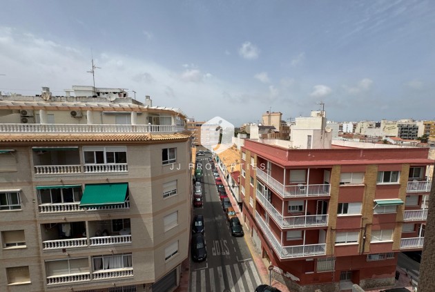 Tweedehands - Appartement / flat -
Torrevieja - Acequion
