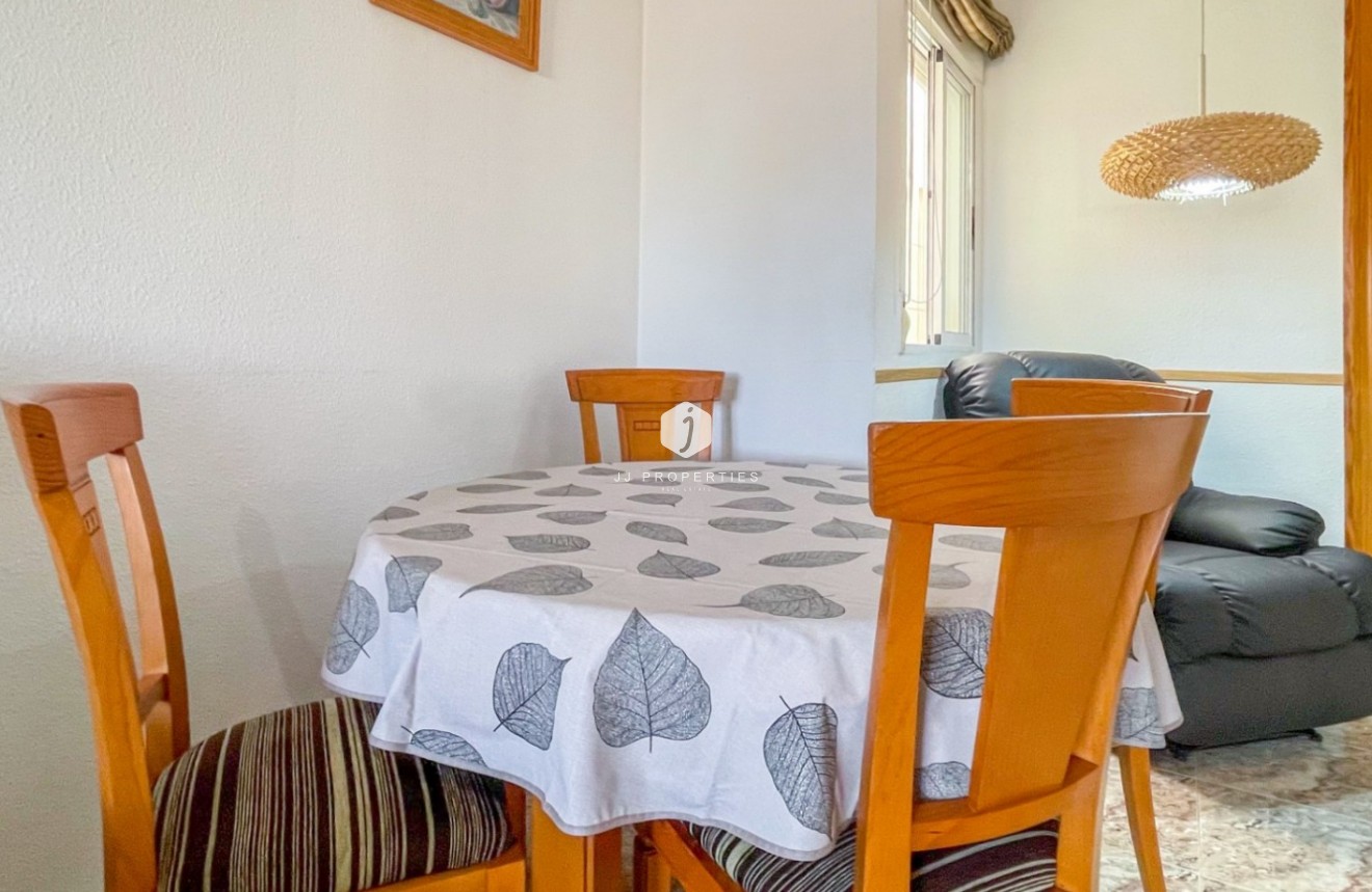 Resale - Apartment / flat -
Torrevieja - Costa Blanca