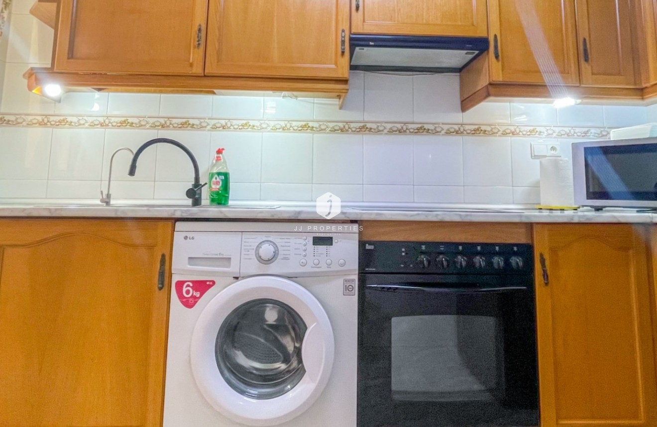 Resale - Apartment / flat -
Torrevieja - Costa Blanca