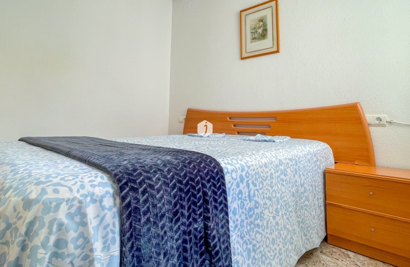 Resale - Apartment / flat -
Torrevieja - Costa Blanca