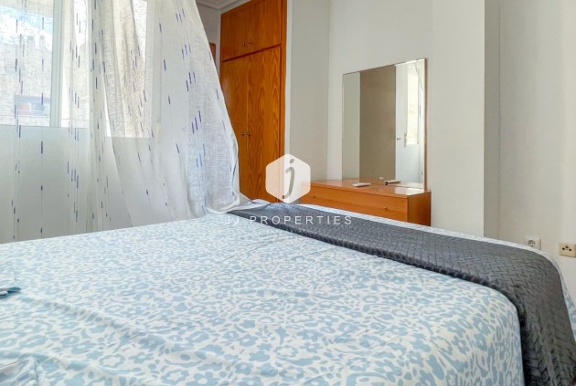 Resale - Apartment / flat -
Torrevieja - Costa Blanca