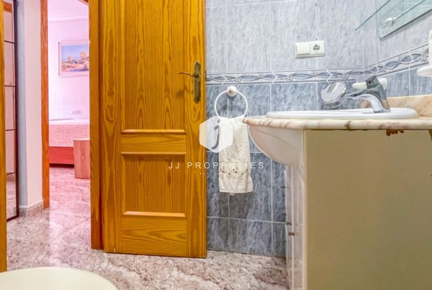 Resale - Apartment / flat -
Torrevieja - Costa Blanca