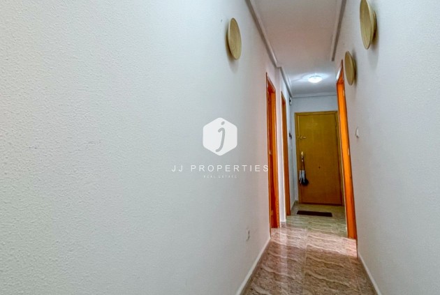 Resale - Apartment / flat -
Torrevieja - Costa Blanca