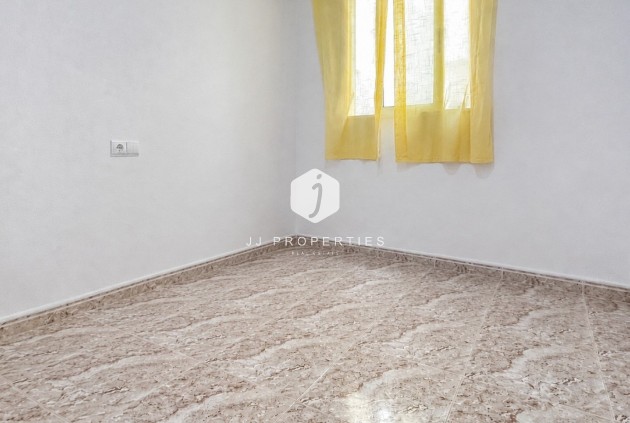 Resale - Apartment / flat -
Torrevieja - Costa Blanca