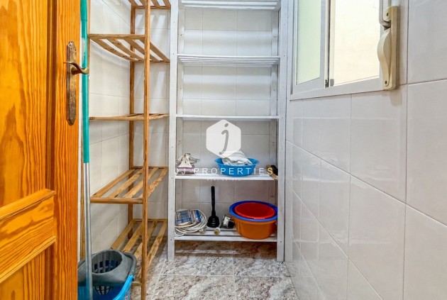 Resale - Apartment / flat -
Torrevieja - Costa Blanca