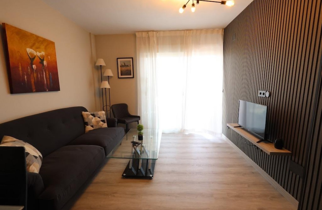 Aus zweiter Hand - Wohnung -
Orihuela Costa - Costa Blanca
