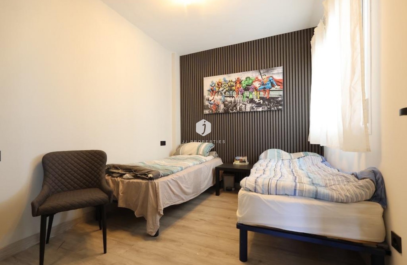 Aus zweiter Hand - Wohnung -
Orihuela Costa - Costa Blanca