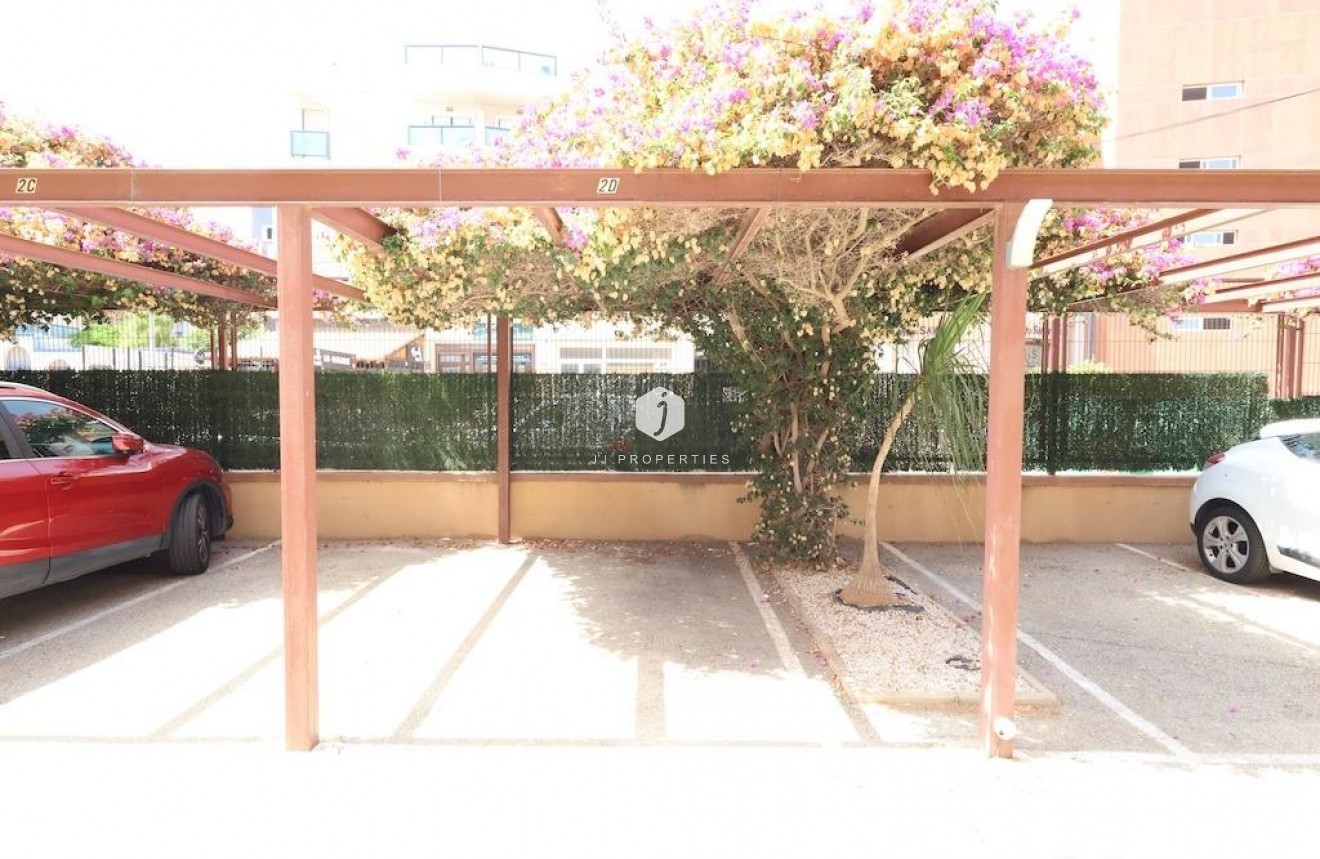 Aus zweiter Hand - Wohnung -
Orihuela Costa - Costa Blanca