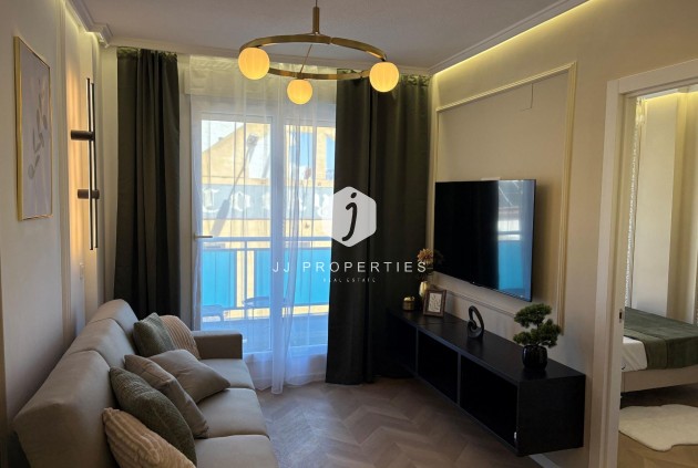 Resale - Apartment / flat -
Torrevieja - Playa del Cura