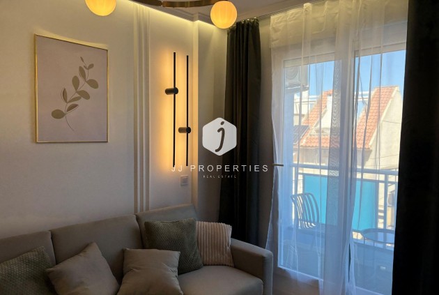 Resale - Apartment / flat -
Torrevieja - Playa del Cura
