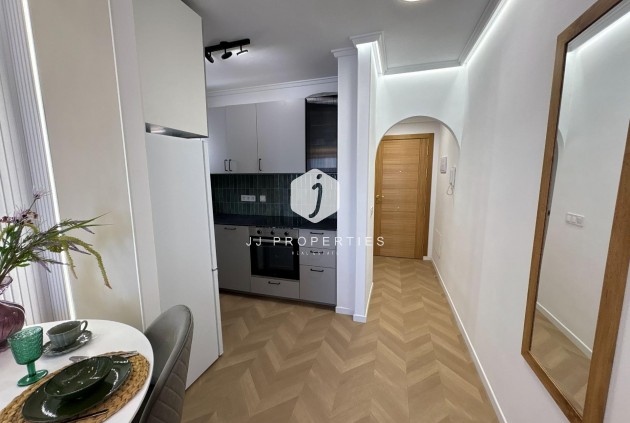 Resale - Apartment / flat -
Torrevieja - Playa del Cura