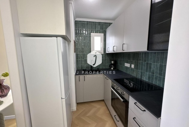 Resale - Apartment / flat -
Torrevieja - Playa del Cura