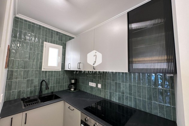 Resale - Apartment / flat -
Torrevieja - Playa del Cura