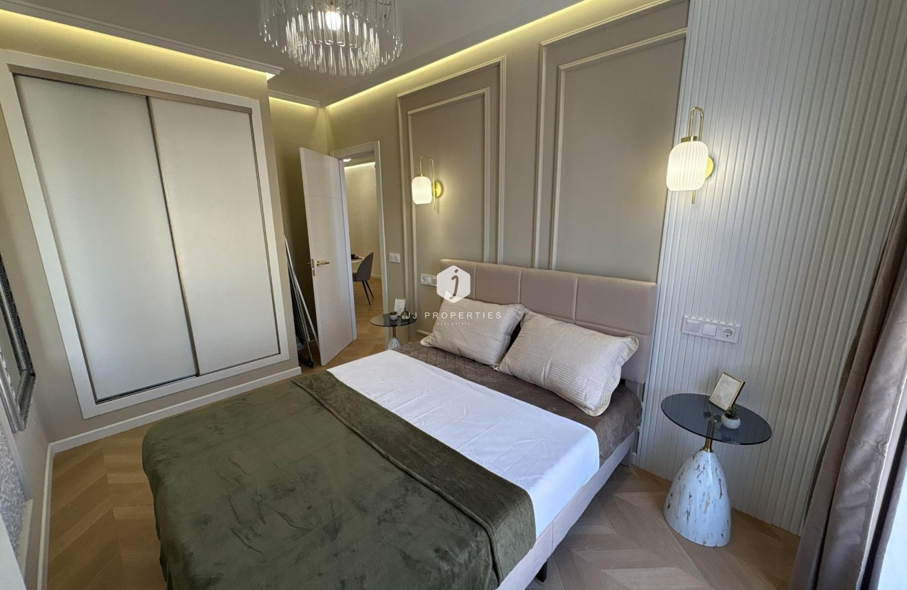 Resale - Apartment / flat -
Torrevieja - Playa del Cura