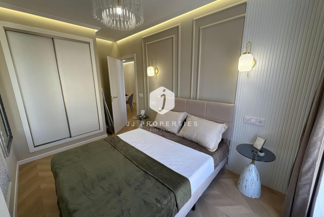 Resale - Apartment / flat -
Torrevieja - Playa del Cura